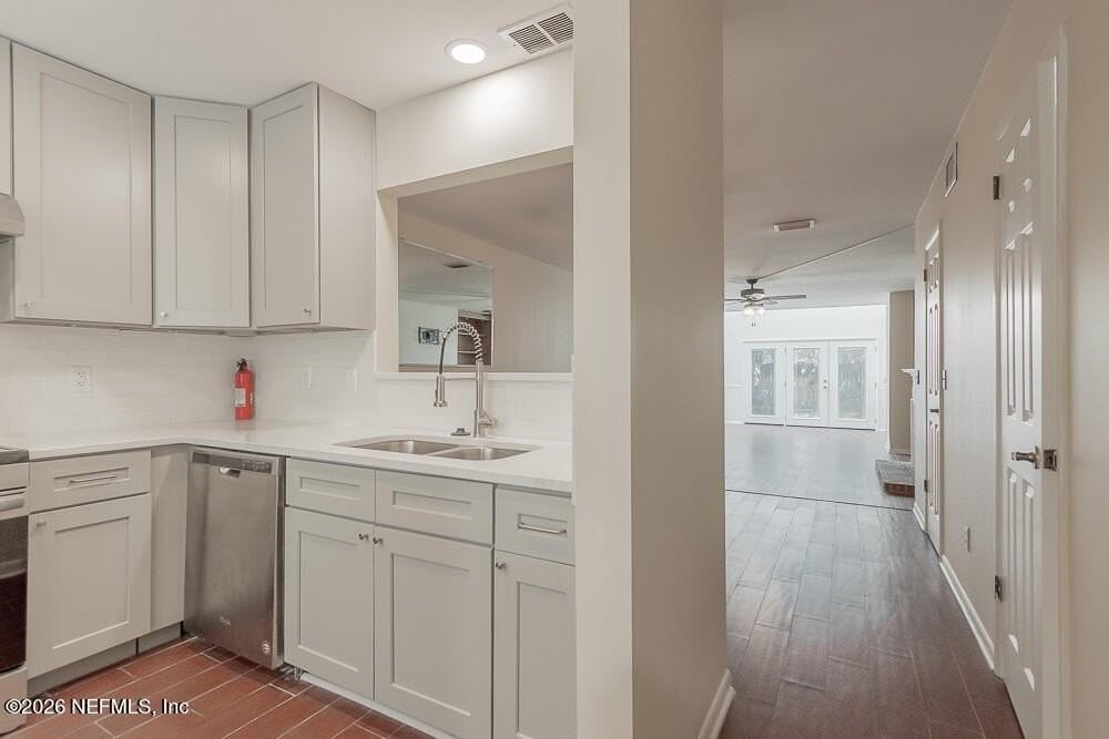 3216 Oak St #5 - Photo 3 of 33