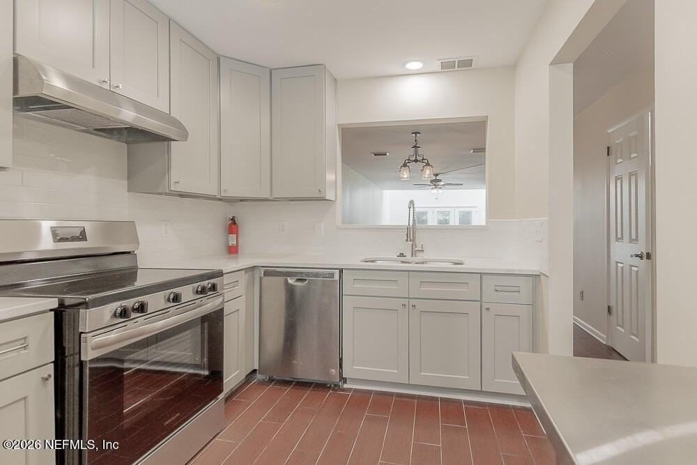 3216 Oak St #5 - Photo 2 of 33