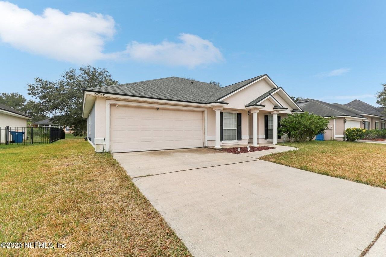 14018 Fish Eagle Dr E - Photo 2 of 42