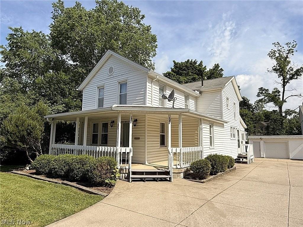 85 Maple Dr