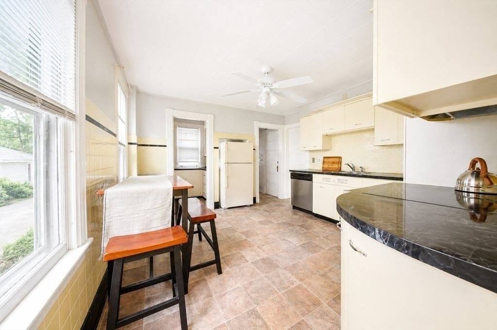 332 Forest Park Ave #332 - Photo 5 of 18