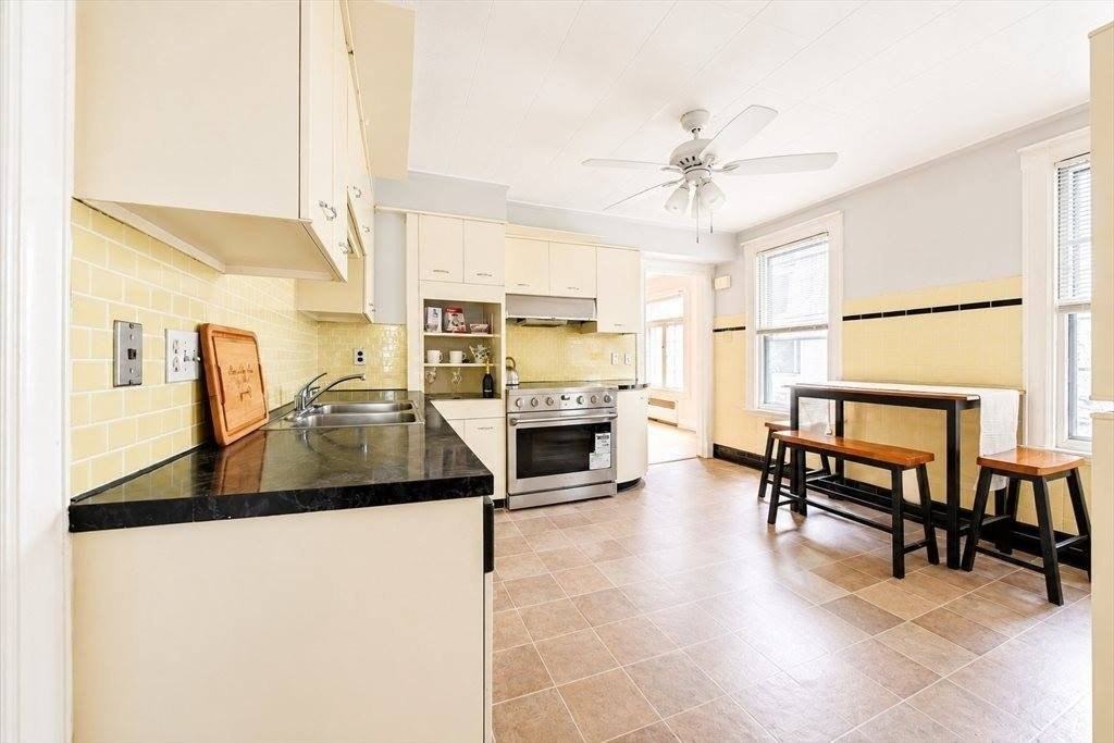 332 Forest Park Ave #332 - Photo 6 of 18