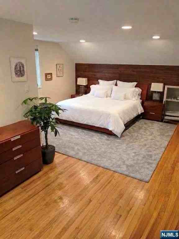 373 Franklin St - Photo 5 of 17