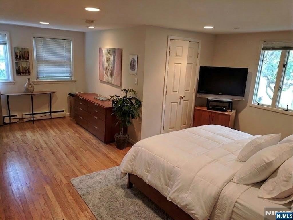 373 Franklin St - Photo 6 of 17