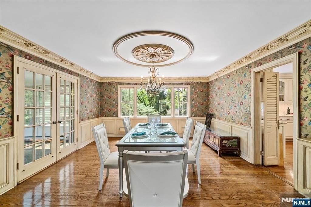 328 W Ridgewood Ave - Photo 6 of 49