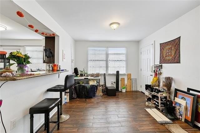 1919 S Rendon St - Photo 4 of 16