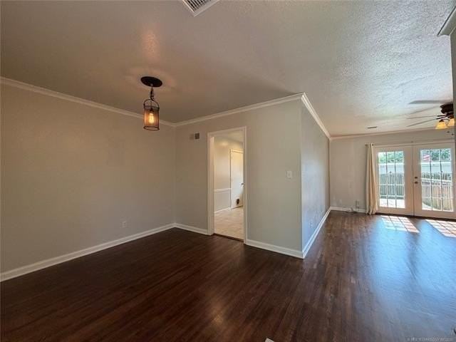 4819 S Owasso Ave - Photo 4 of 21