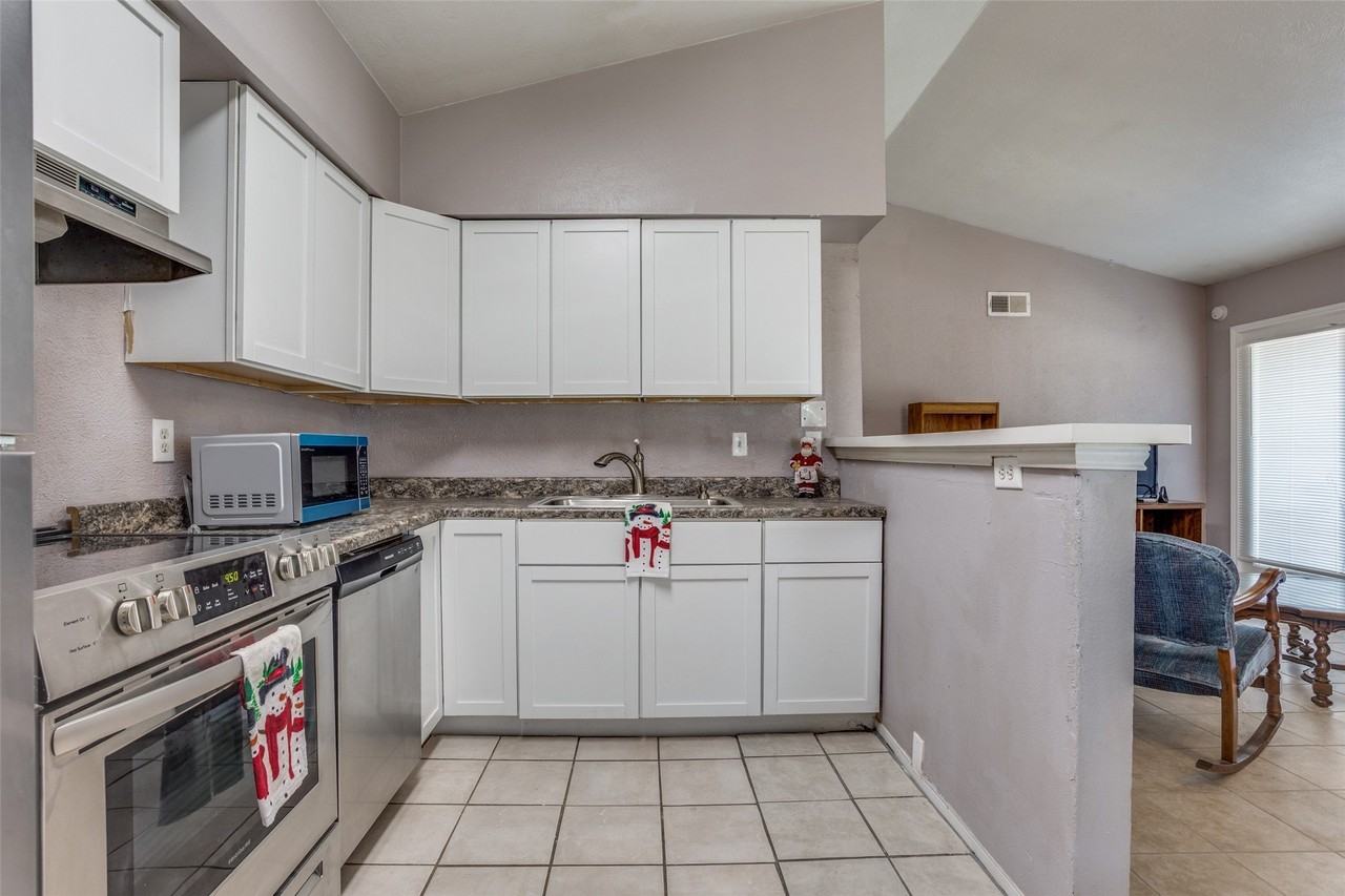 5913 Lake Hubbard Pkwy #221 - Photo 7 of 12
