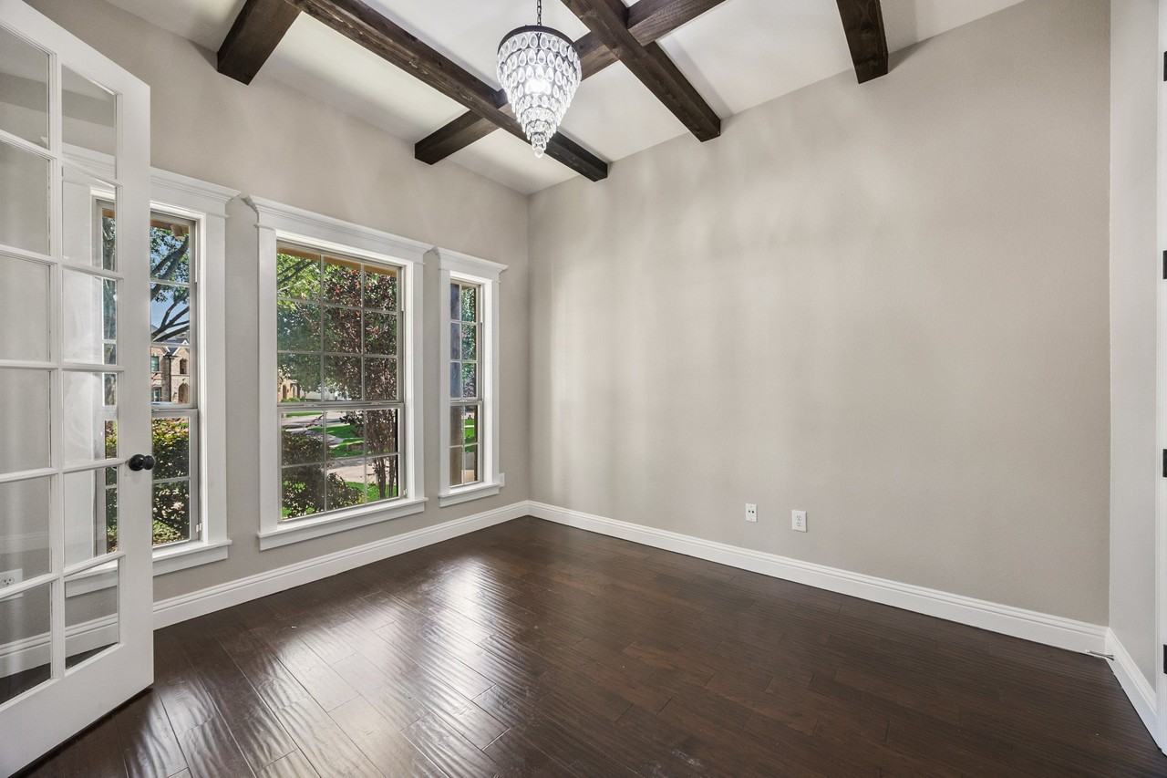 9 Wimbledon Ct - Photo 6 of 38