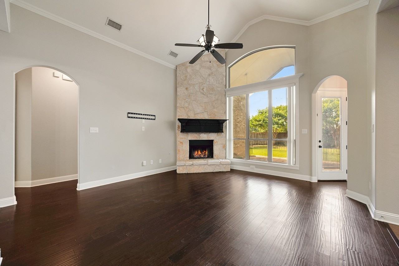 9 Wimbledon Ct - Photo 7 of 38