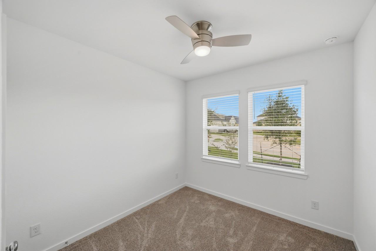 9743 Avalon View Dr #1 - Photo 4 of 39