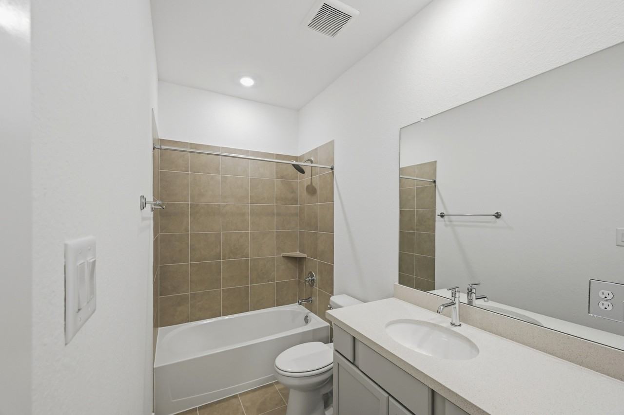 9743 Avalon View Dr #1 - Photo 6 of 39