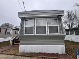 featured image of 8 Kanes Ln #85