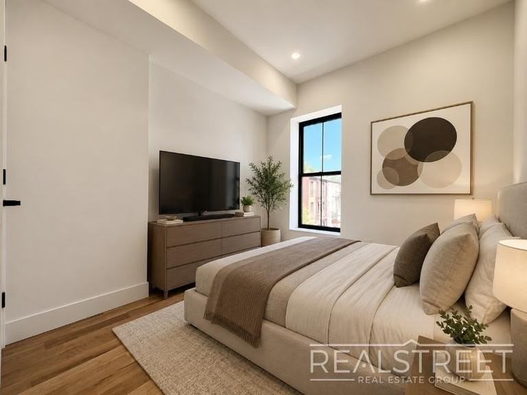 10 Marconi Pl #3 - Photo 6 of 9