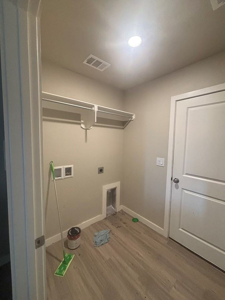 2827 Battle Ave - Photo 5 of 14