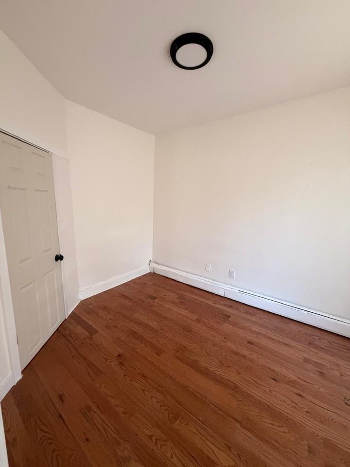 123 Morris St #2 - Photo 2 of 7