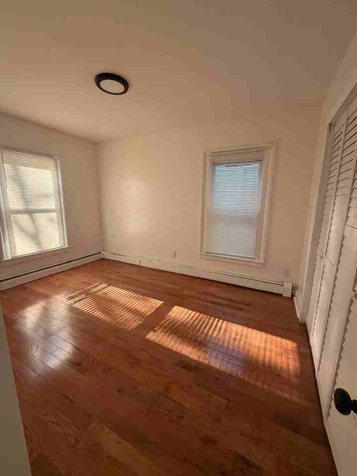 123 Morris St #2 - Photo 6 of 7