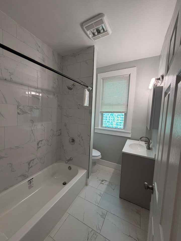 185 Winthrop Ave #1 - Photo 2 of 7