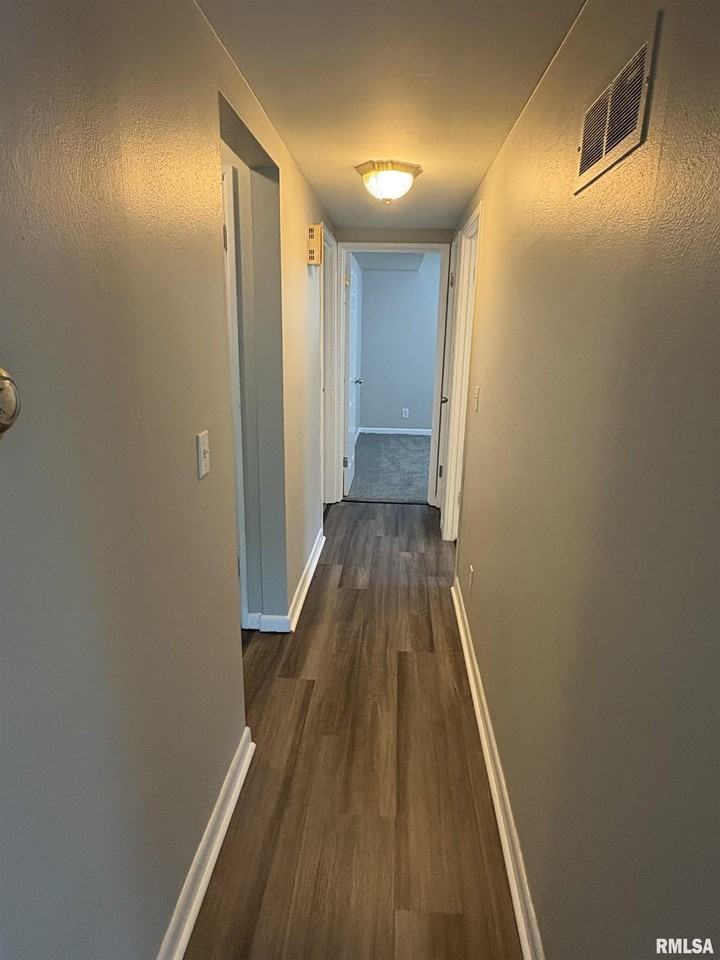 3409 N California Ave #B - Photo 7 of 14