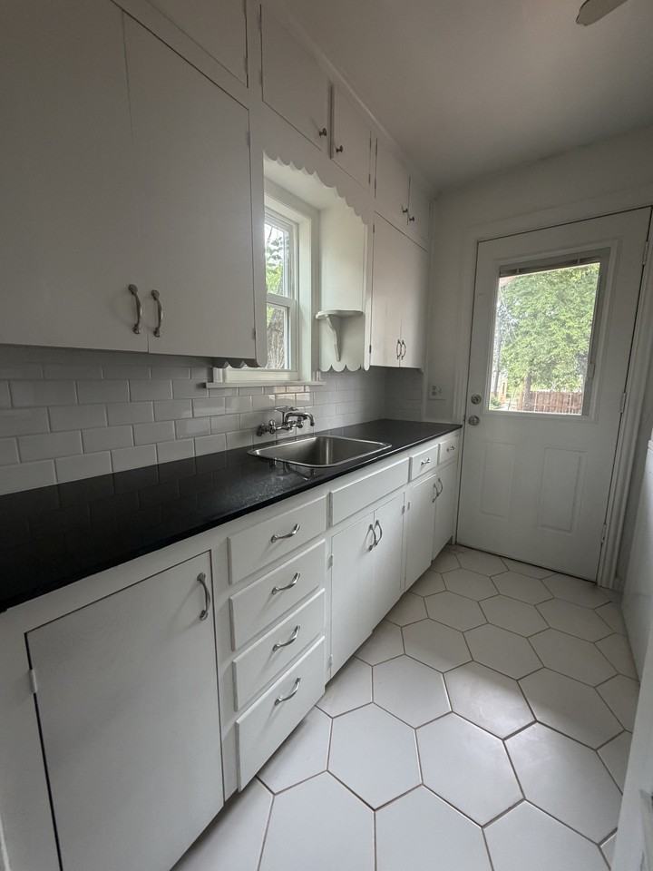 3714 N Shartel Ave #2 - Photo 4 of 12