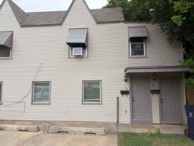 715 Nw 36th Ter #4 - Photo 1 of 1