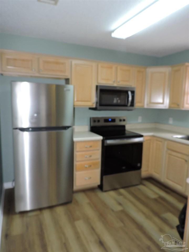 5917 Last Big Tree Ln - Photo 5 of 17