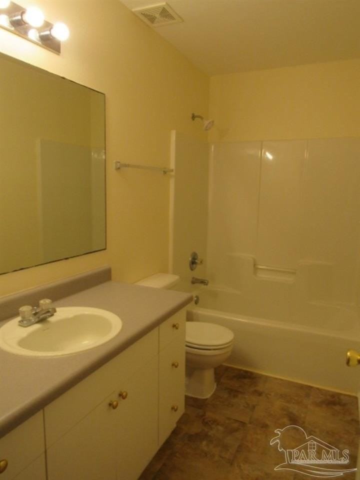 1093 Antigua Cir - Photo 3 of 11