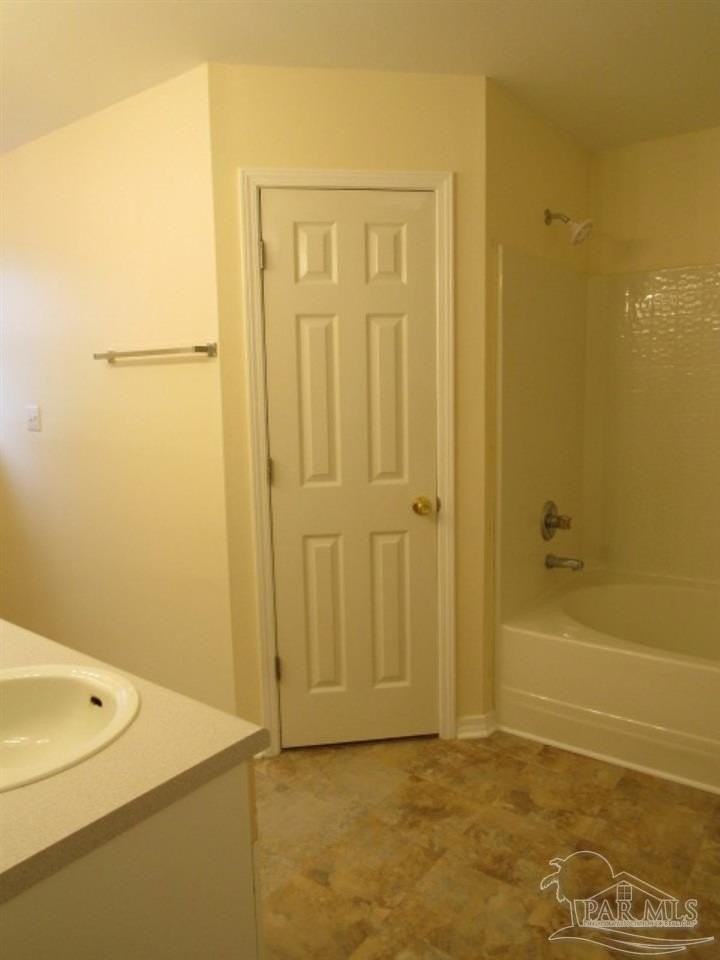 1093 Antigua Cir - Photo 6 of 11