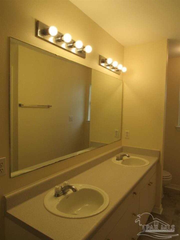 1093 Antigua Cir - Photo 7 of 11