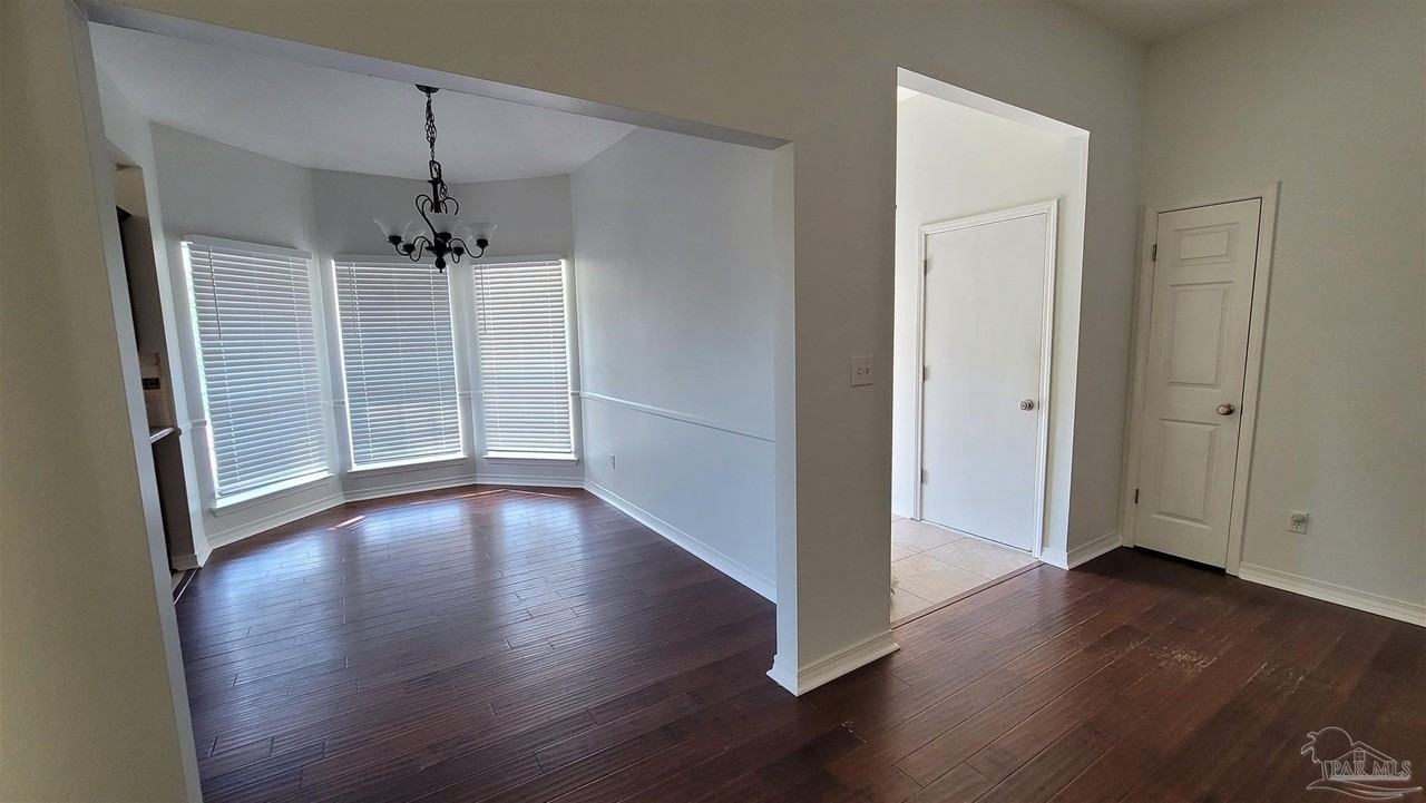 4559 Tradewinds Dr - Photo 3 of 11