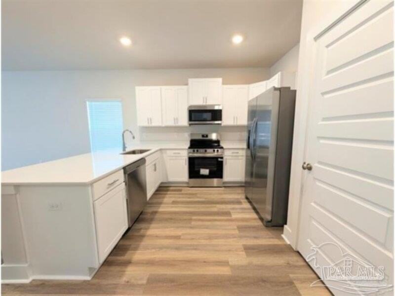 9907 Starling Dr - Photo 6 of 20