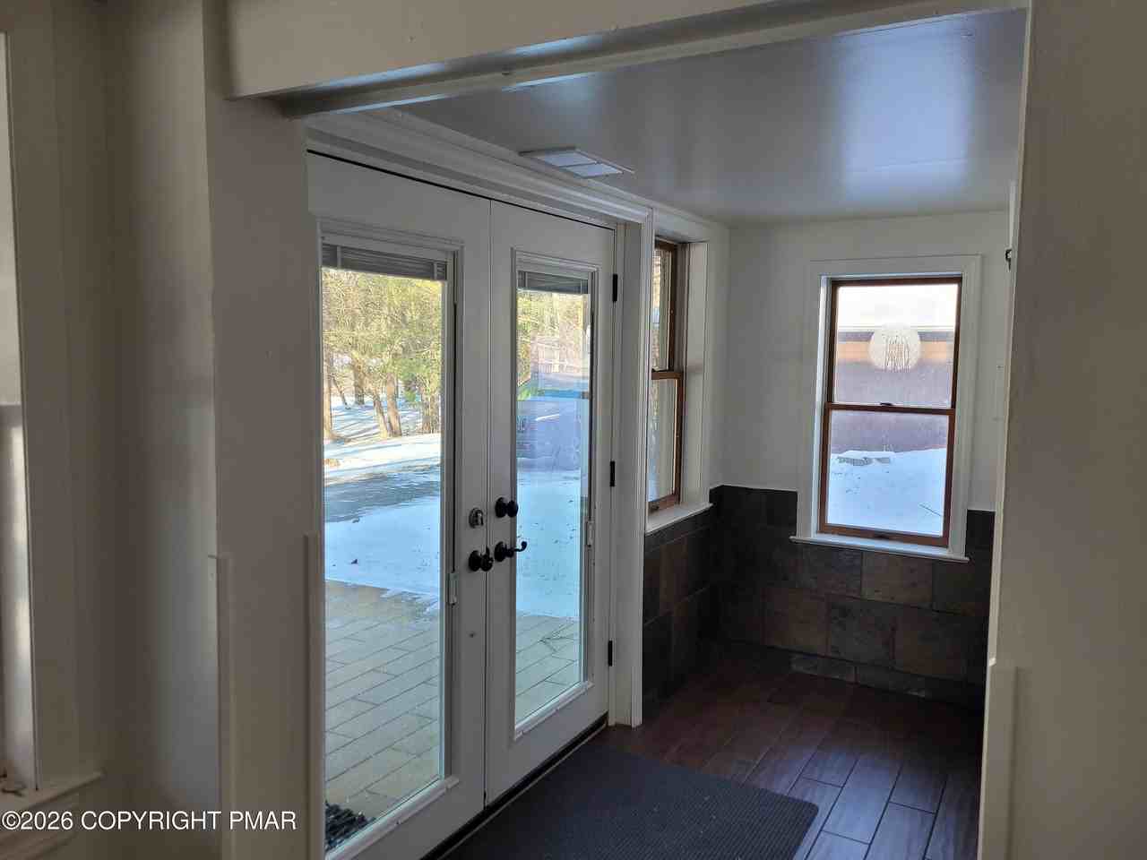 113 Tyler Dr - Photo 4 of 15