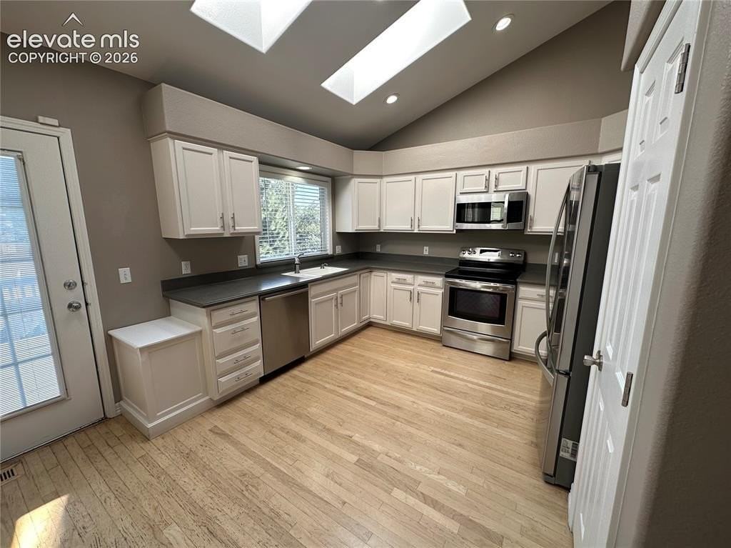 2345 Damon Dr - Photo 7 of 24