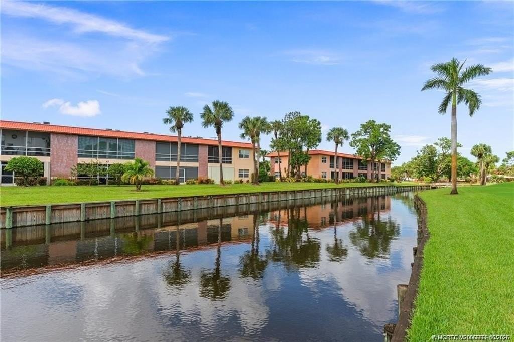 1913 Sw Palm City Rd #7I - Photo 3 of 10