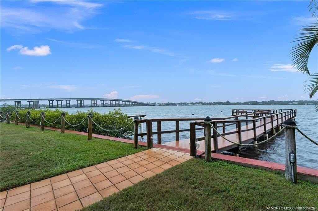 1913 Sw Palm City Rd #7I - Photo 4 of 10