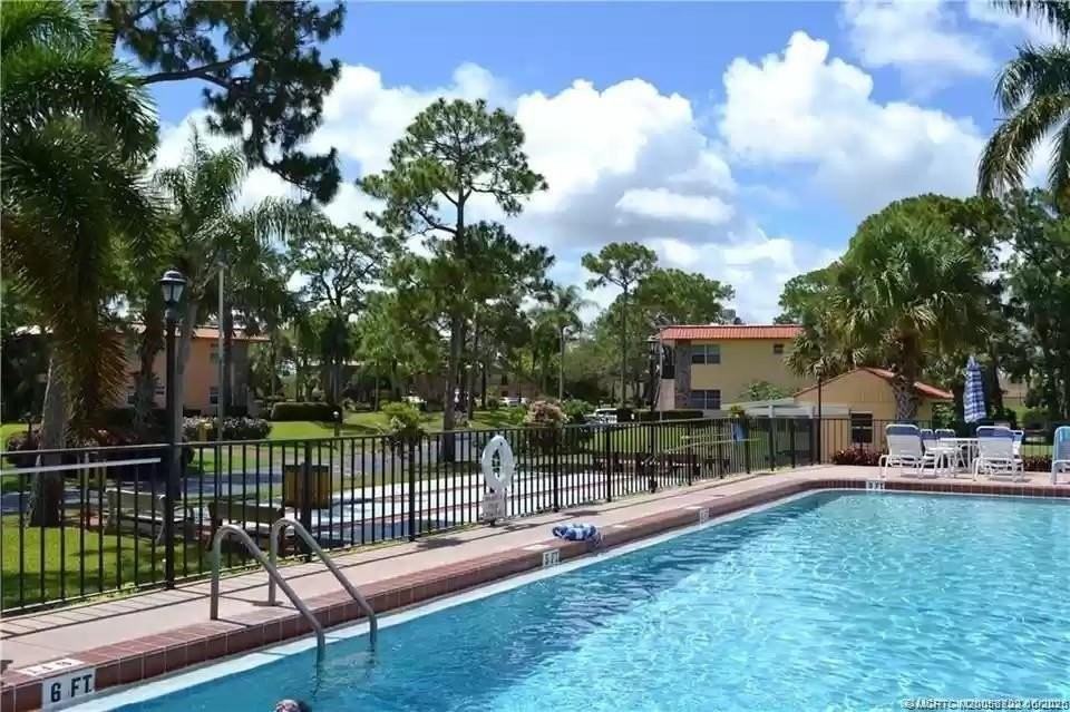 1913 Sw Palm City Rd #7I - Photo 6 of 10