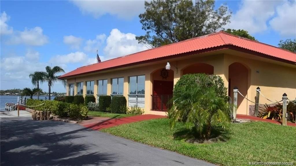 1913 Sw Palm City Rd #7I - Photo 7 of 10