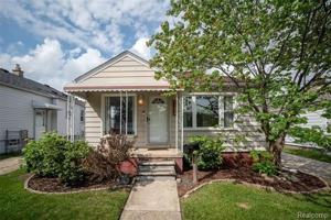 featured image of 21328 Audette St