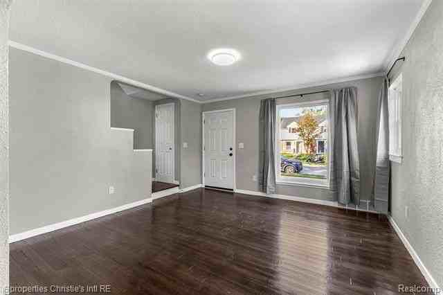 10842 Nottingham Rd - Photo 5 of 23