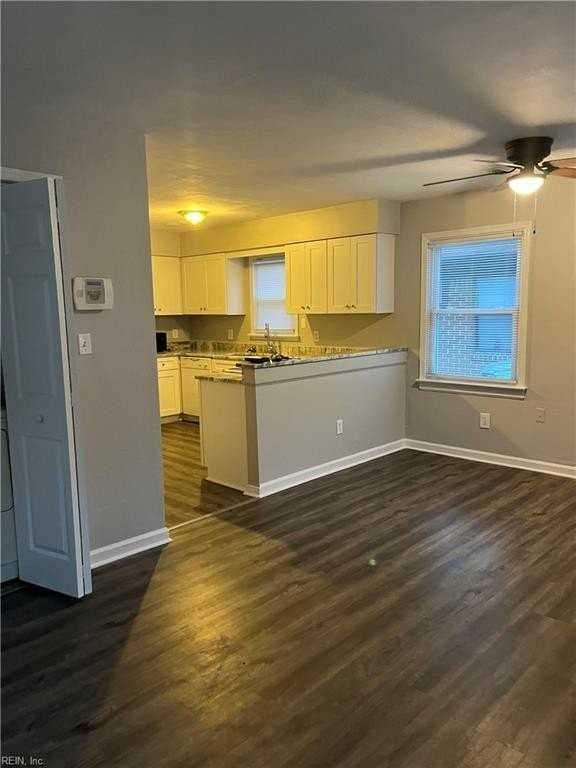 1227 W 41st St - Photo 4 of 11