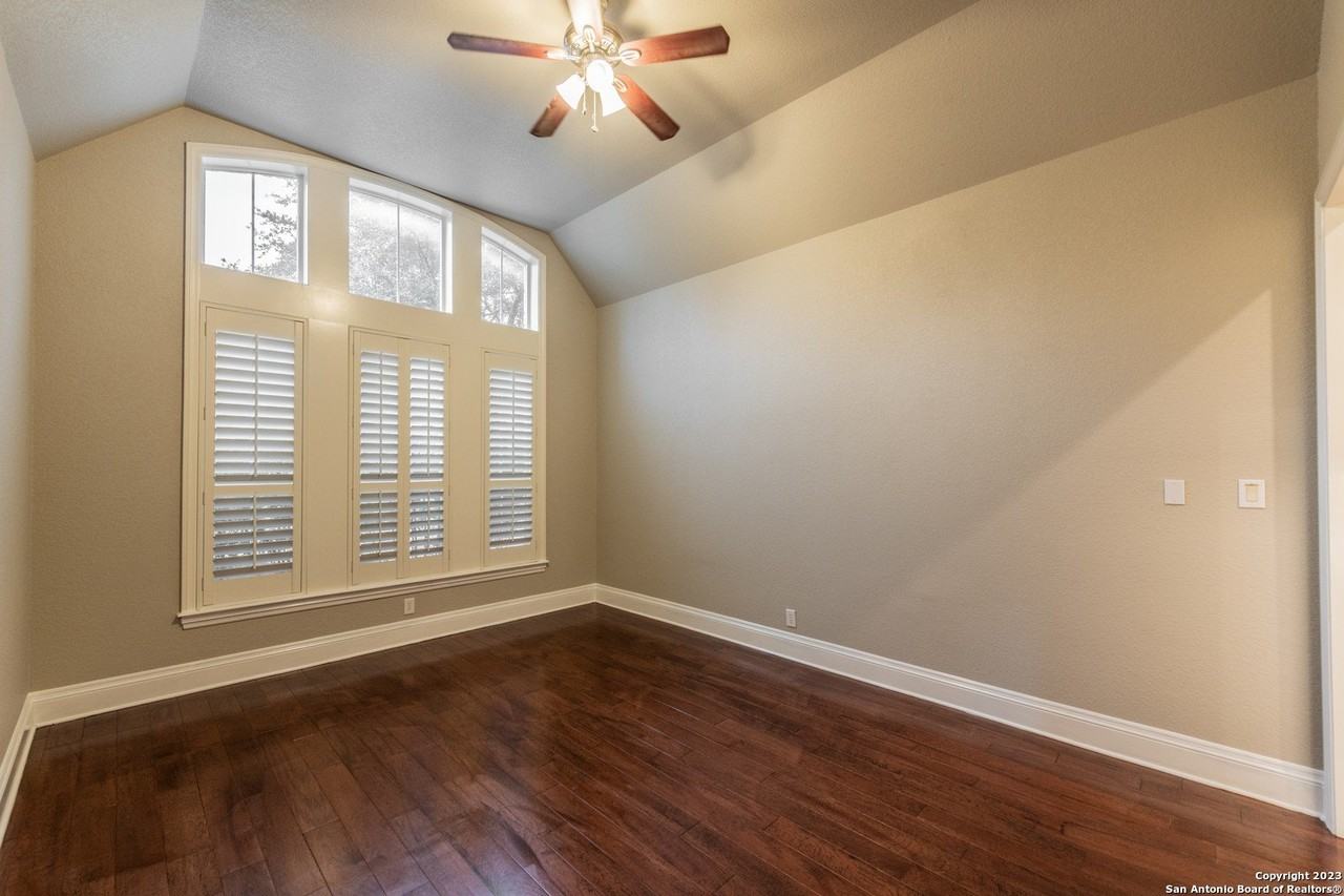 25304 Wentworth Way - Photo 6 of 44