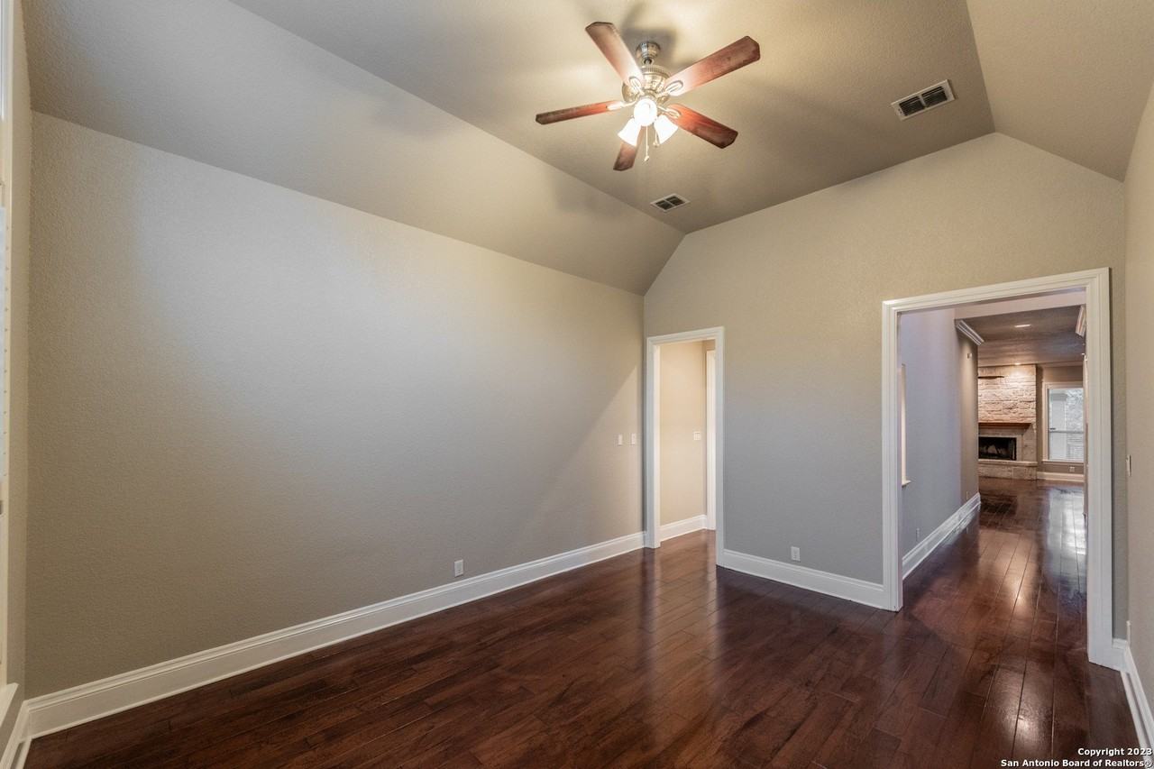 25304 Wentworth Way - Photo 7 of 44