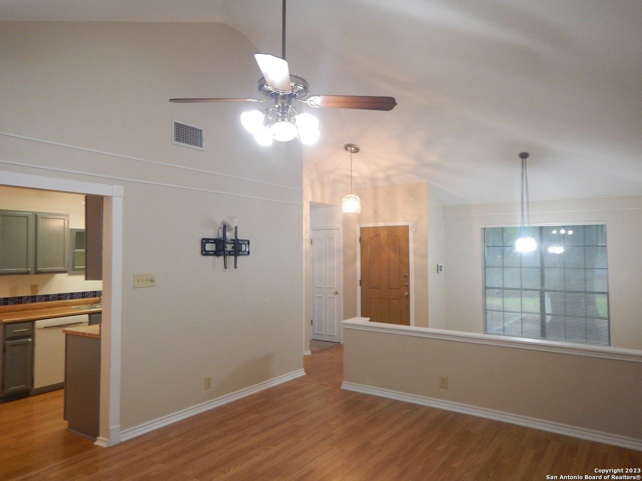 5906 Spring Xing - Photo 4 of 21