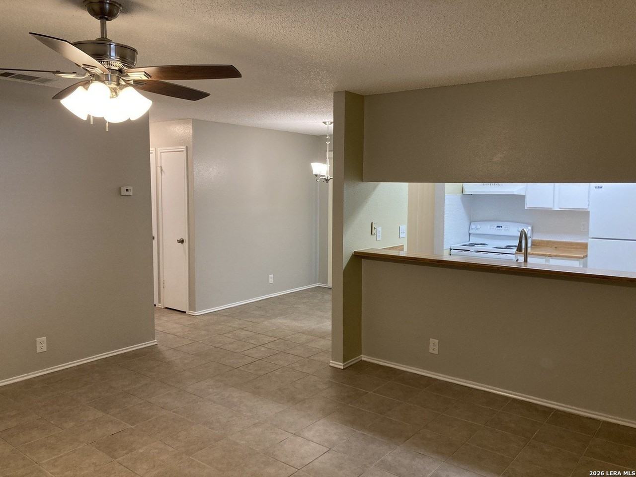12228 Ridge Crown St - Photo 2 of 9