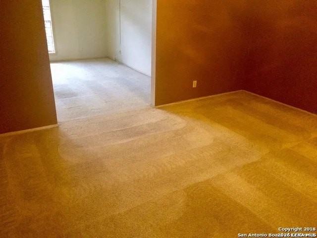 7834 Broadway #106 - Photo 5 of 10