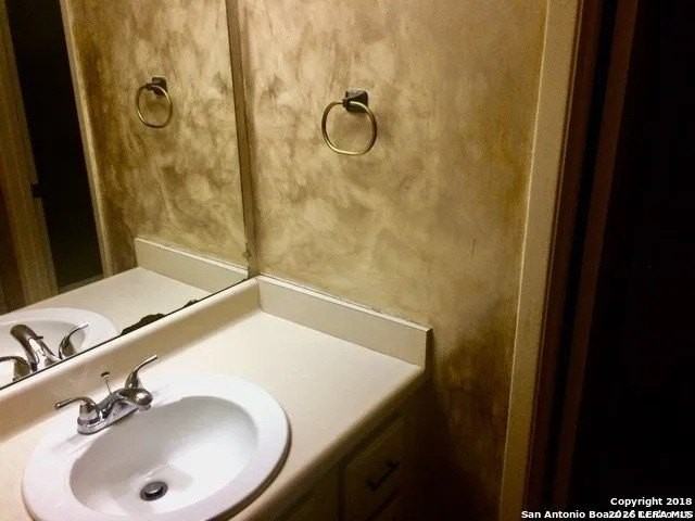 7834 Broadway #106 - Photo 7 of 10