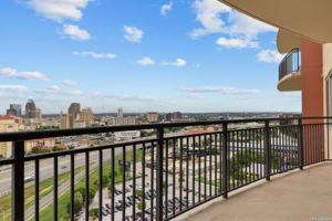featured image of 215 Center St #1608