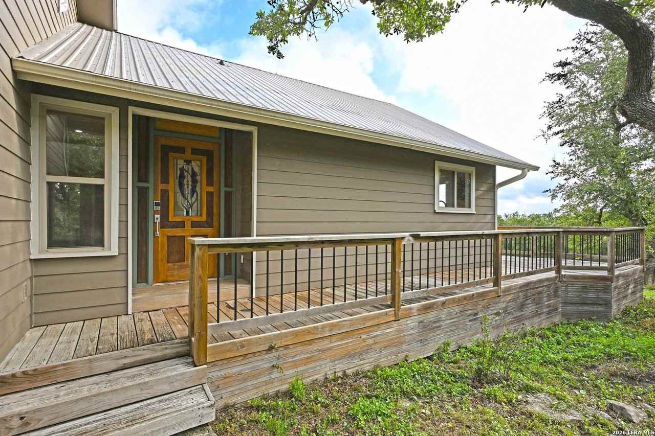 41 Sun Valley Dr - Photo 4 of 42