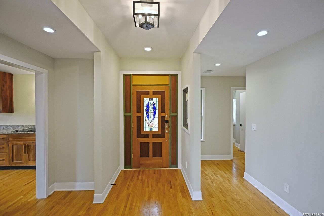 41 Sun Valley Dr - Photo 5 of 42