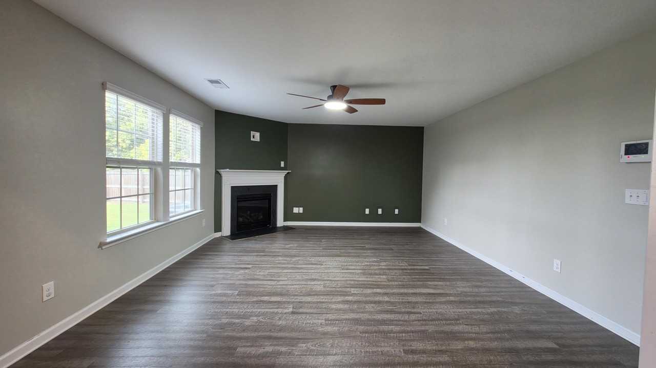 147 Niblick Dr - Photo 6 of 32